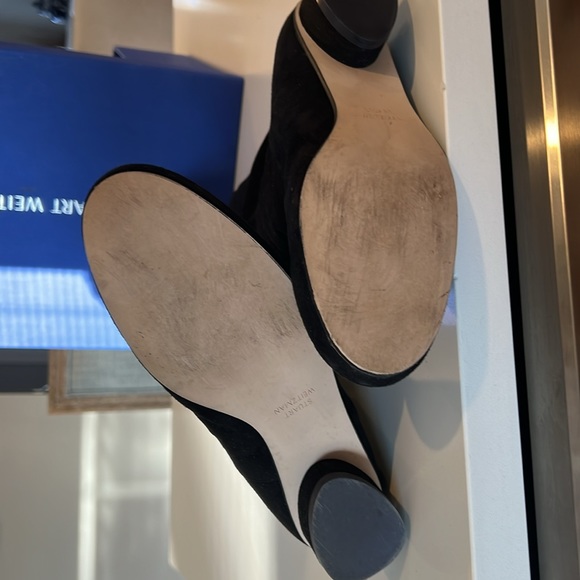 Stuart Weitzman Eloise 30 Almond Toe Suede Boots—like brand new (only worn once) - Picture 4 of 8